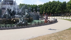 Jumping fountain picture.
